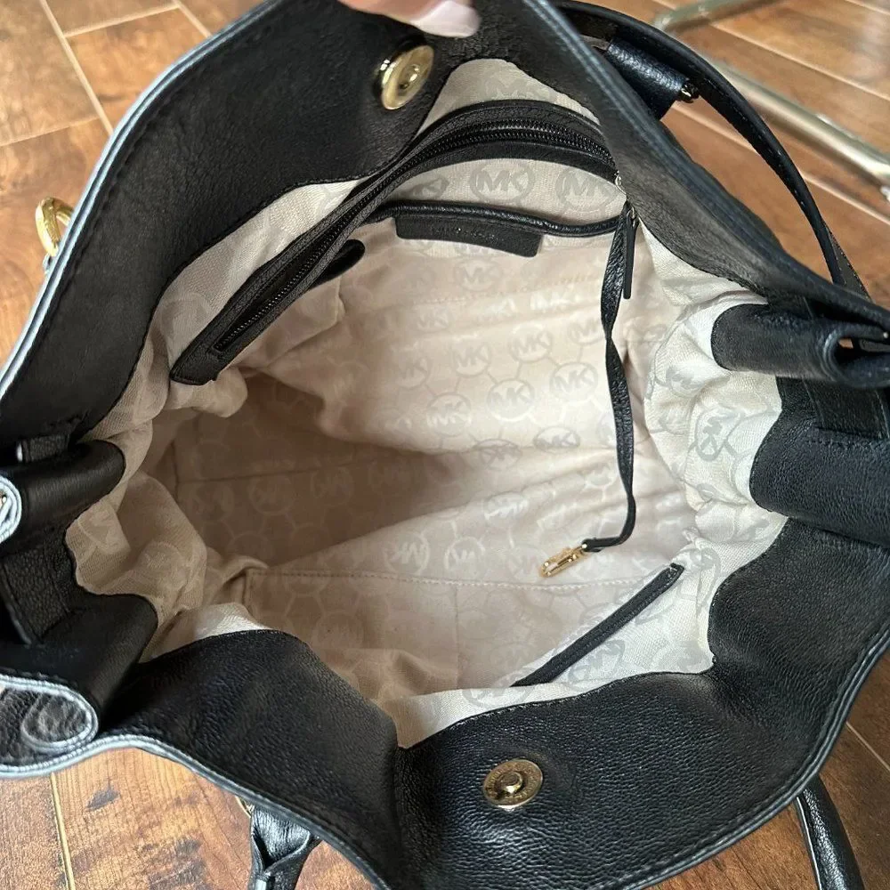 Michael Kors Shoulder/satchel bag